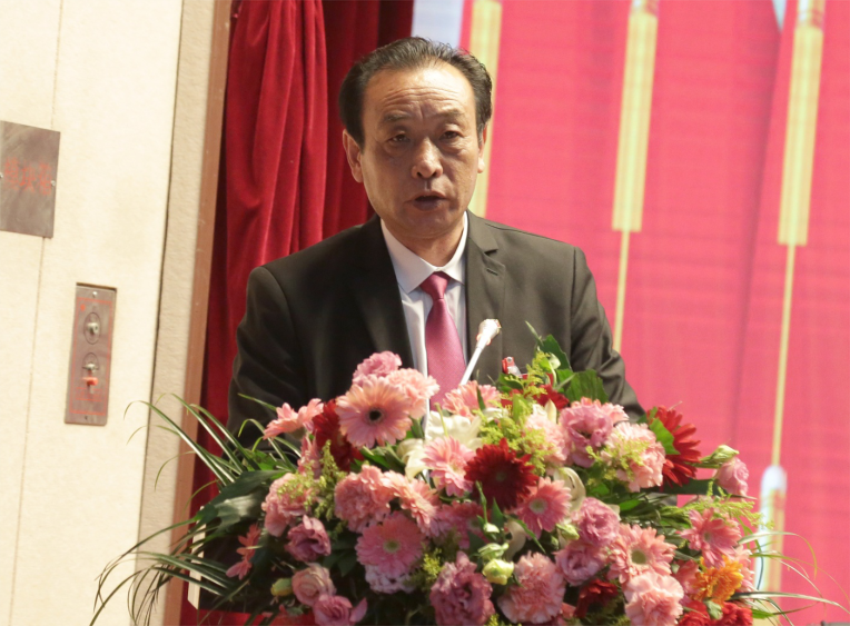 ld（中国）官方网站第一届党委班子选举大会---ld登录入口实业集团党委常委、纪委副书记郑军同志作纪委工作报告